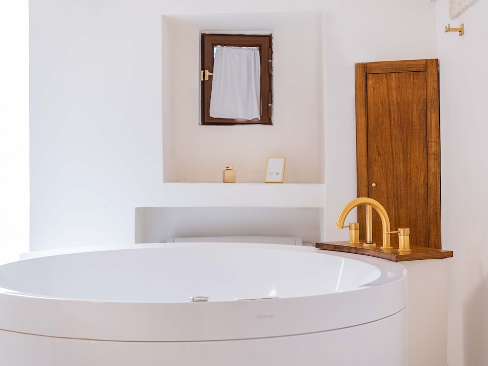 dama bianca boutique hotel ostuni