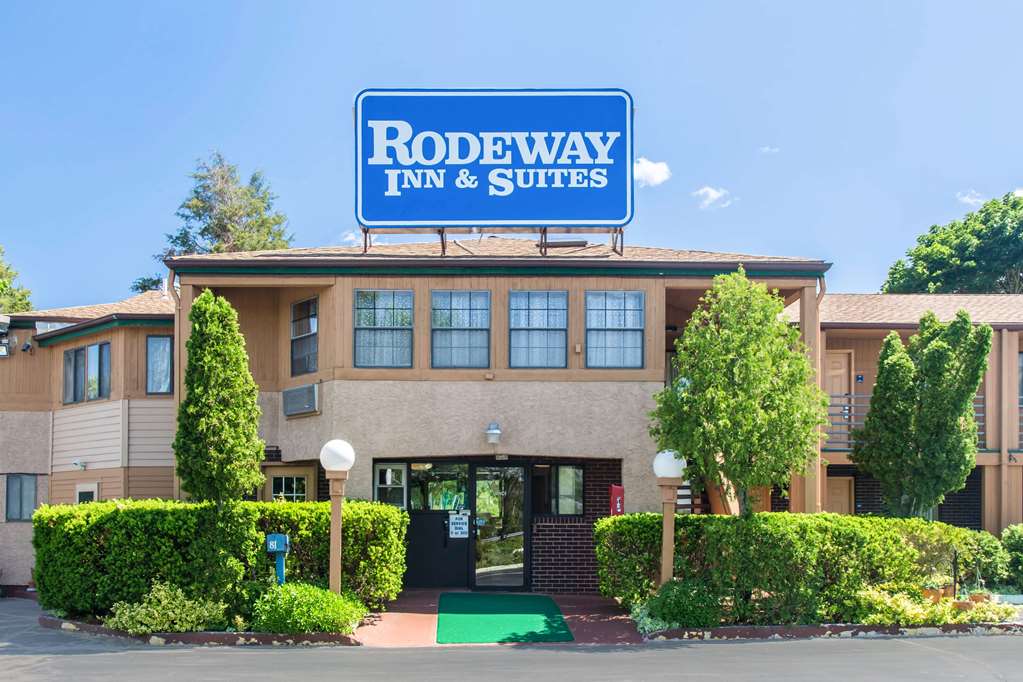 rodeway inn and suites branford guilford