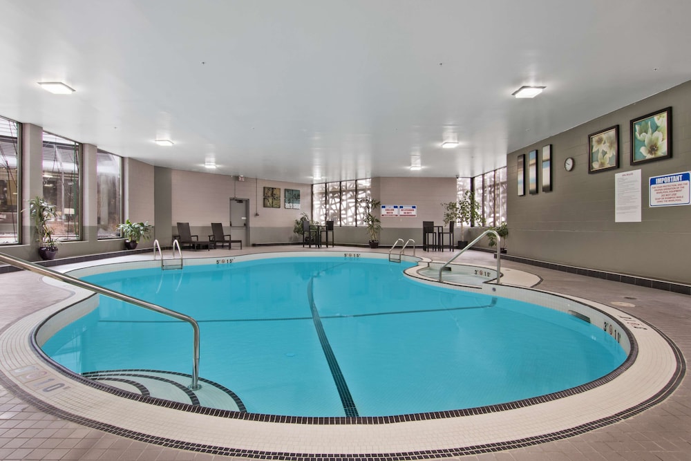 best western premier calgary plaza hotel and conference centre