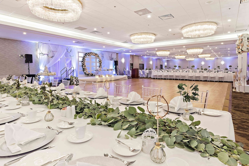 best western premier calgary plaza hotel and conference centre