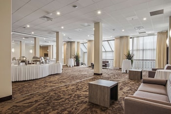 best western premier calgary plaza hotel and conference centre