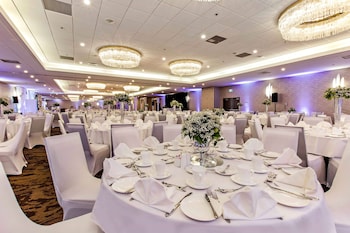 best western premier calgary plaza hotel and conference centre