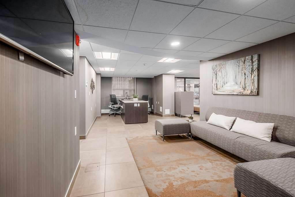 coast calgary downtown hotel and suites by apa