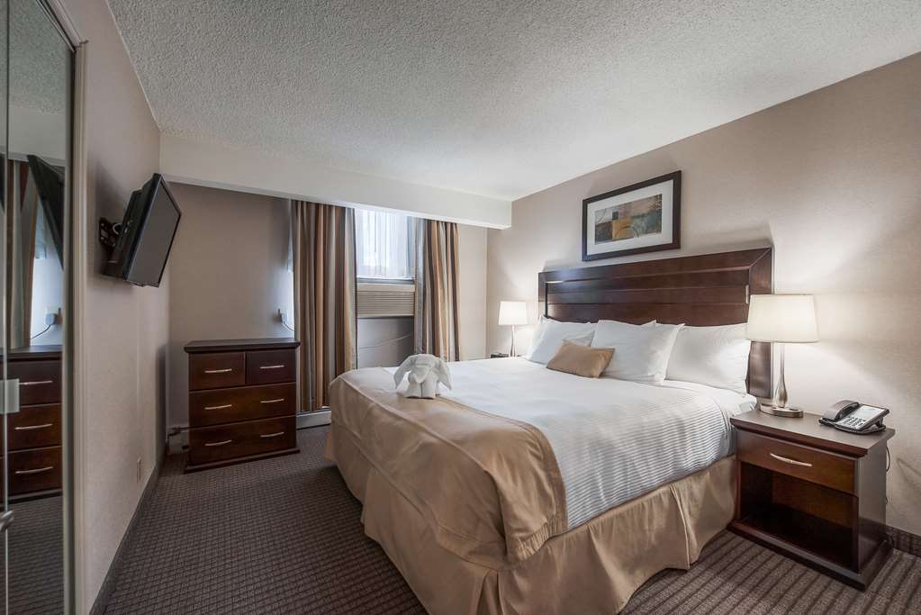 coast calgary downtown hotel and suites by apa
