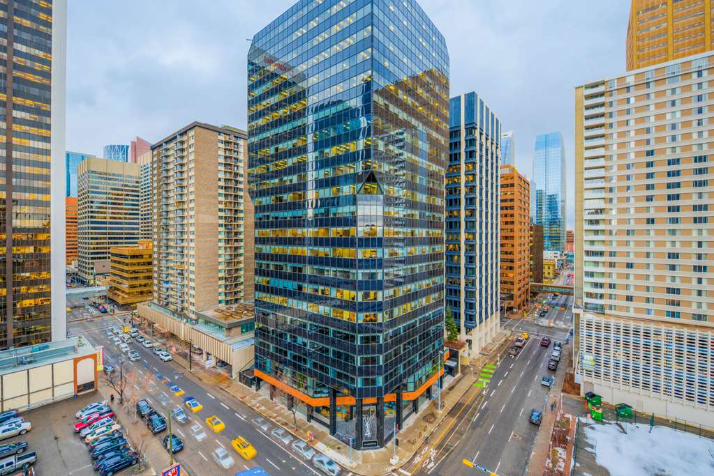 coast calgary downtown hotel and suites by apa