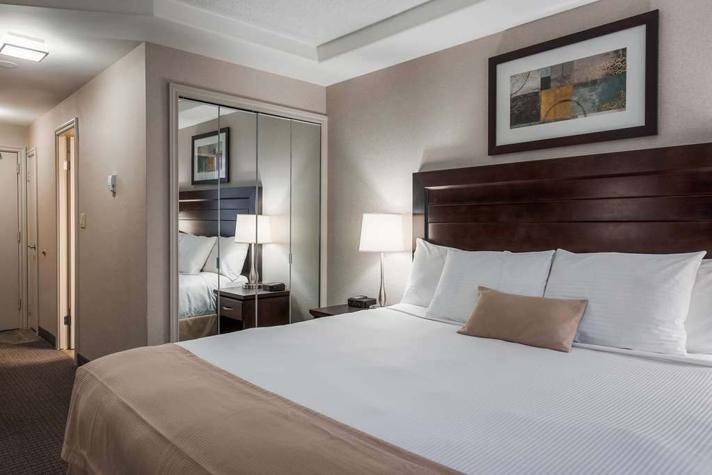 coast calgary downtown hotel and suites by apa