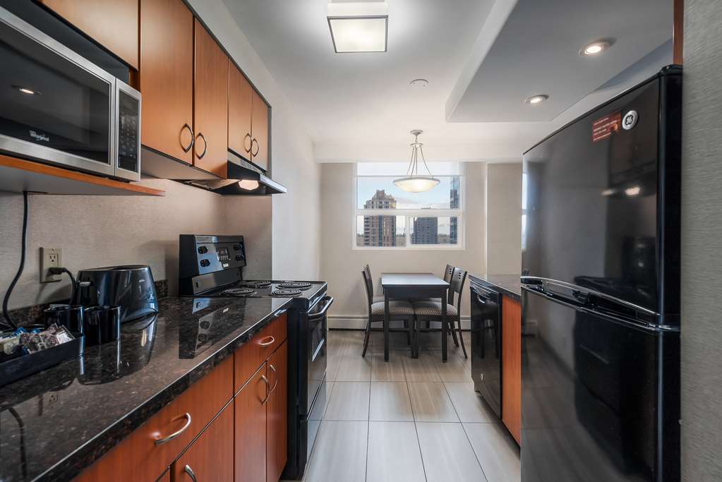 coast calgary downtown hotel and suites by apa