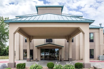 econo lodge ankeny des moines