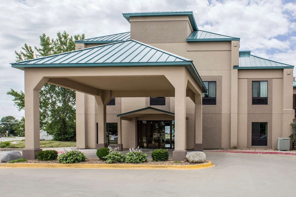 econo lodge ankeny des moines