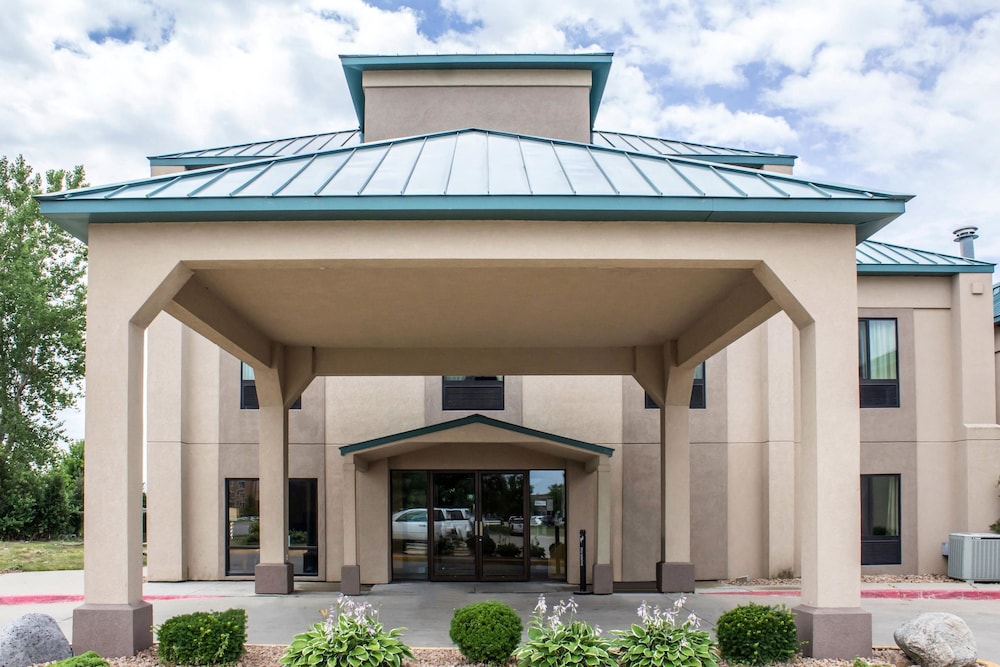 econo lodge ankeny des moines