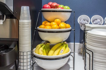 econo lodge ankeny des moines