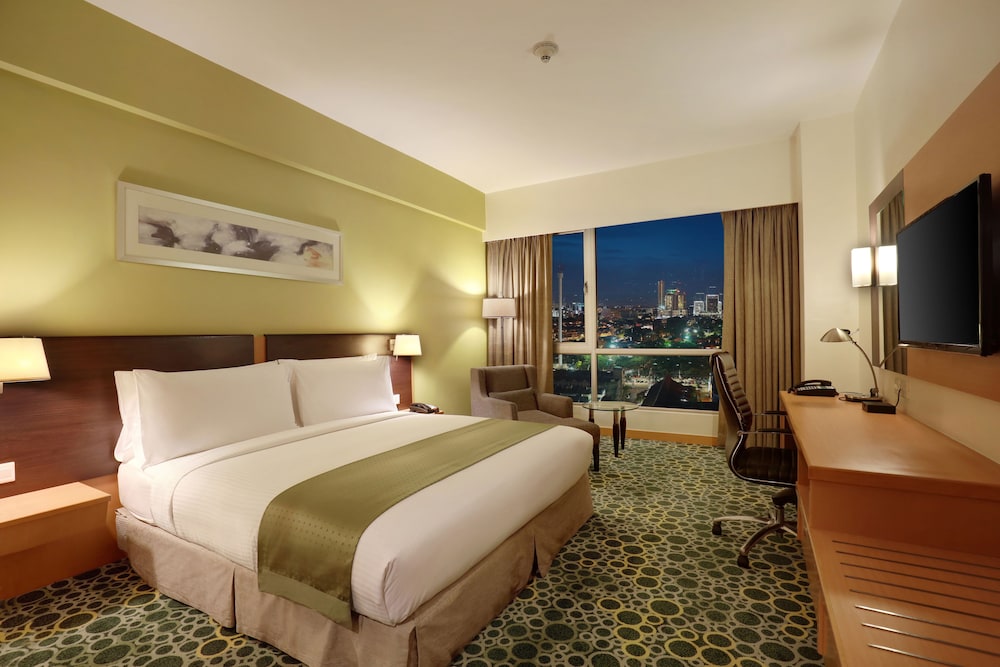 holiday inn melaka by ihg