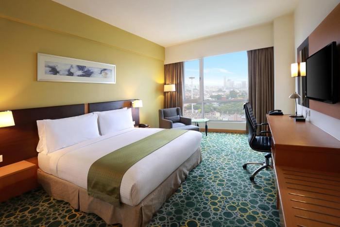 holiday inn melaka by ihg