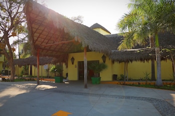 zar manzanillo