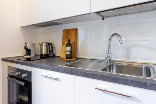 amazing studio in the city center wifi