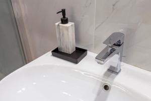 amazing studio in the city center wifi