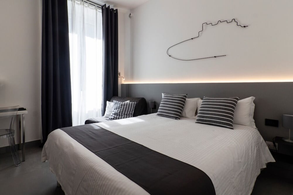 vesucharme suite luxury room