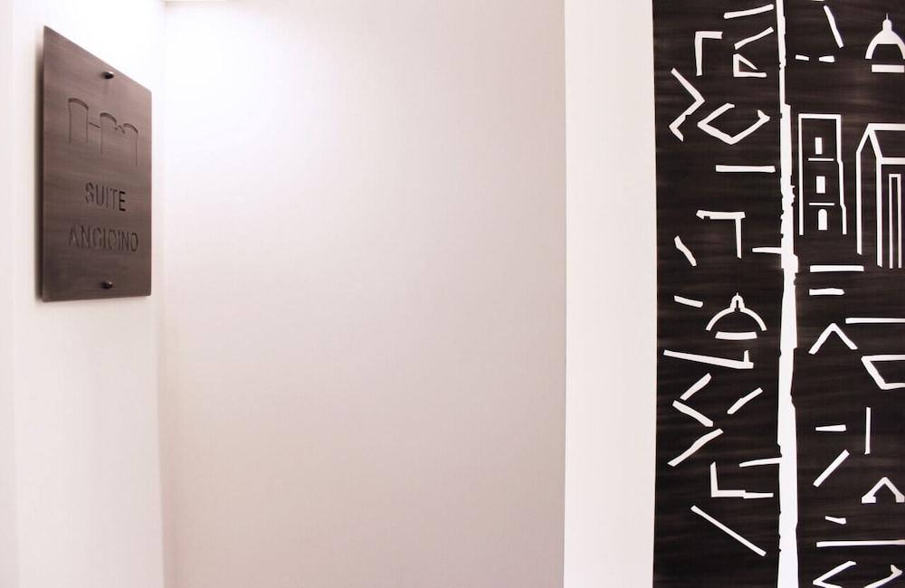 vesucharme suite luxury room