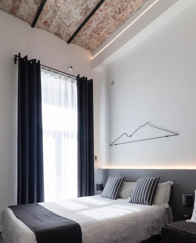 vesucharme suite luxury room