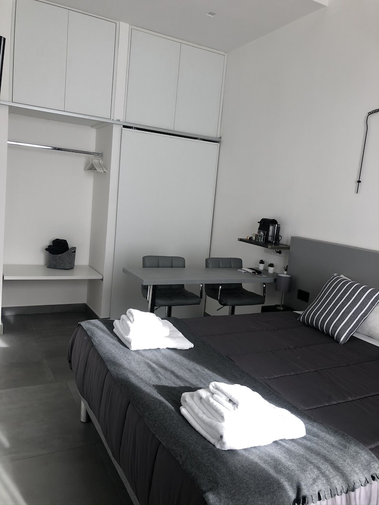 vesucharme suite luxury room