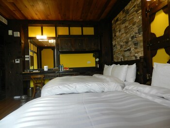 sun moon lake youngquan hotels