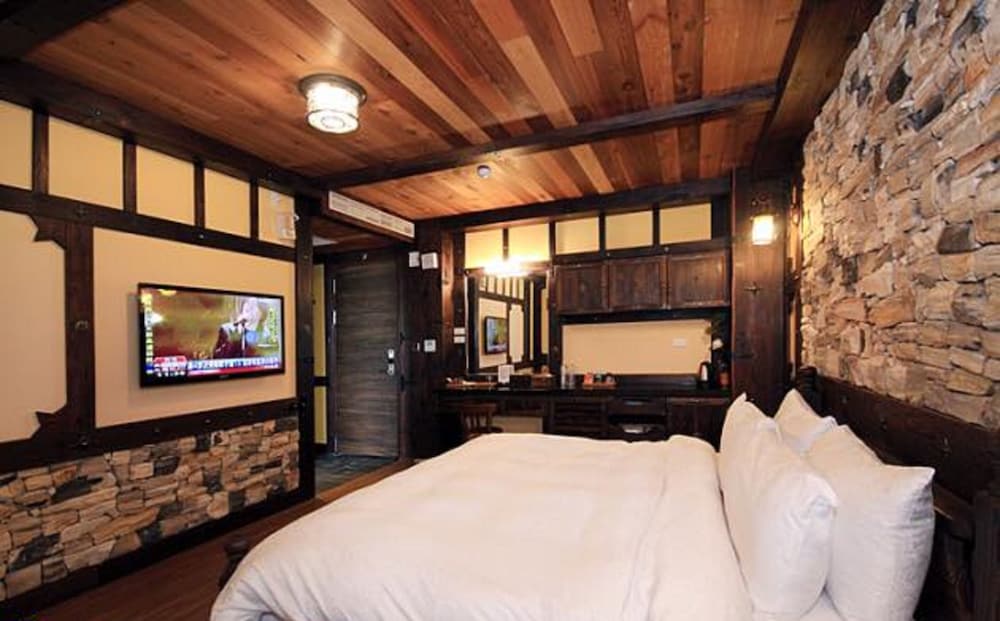 sun moon lake youngquan hotels