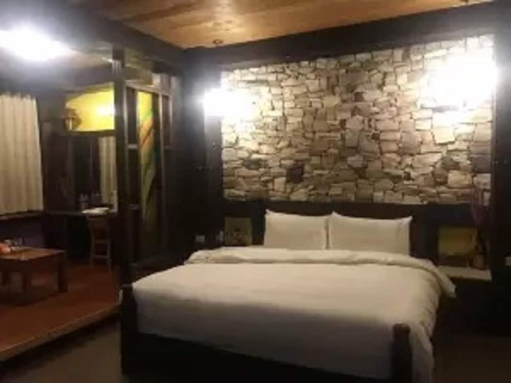 sun moon lake youngquan hotels