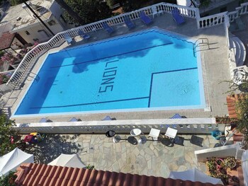 lions apartments