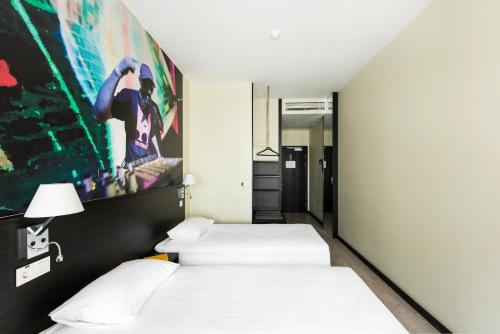 comfort hotel lt rock n roll vilnius