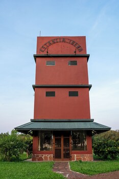 colonia carlos pellegrini