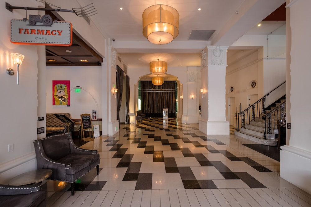 the padre hotel