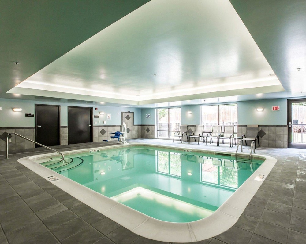 comfort suites whitsett greensboro east
