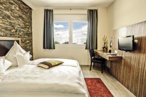 hotel maxis