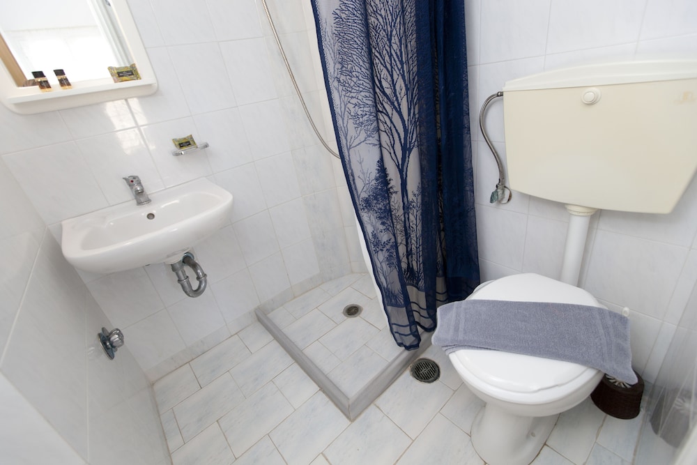 kontogoni rooms