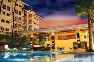 the rochester parklane condominium