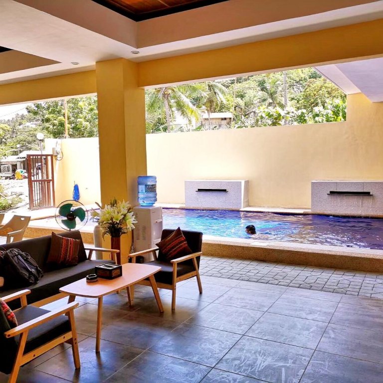 molly resort