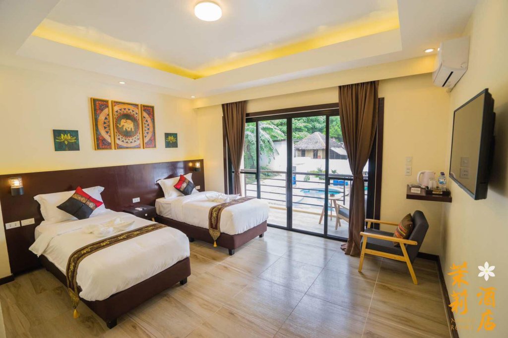 molly resort