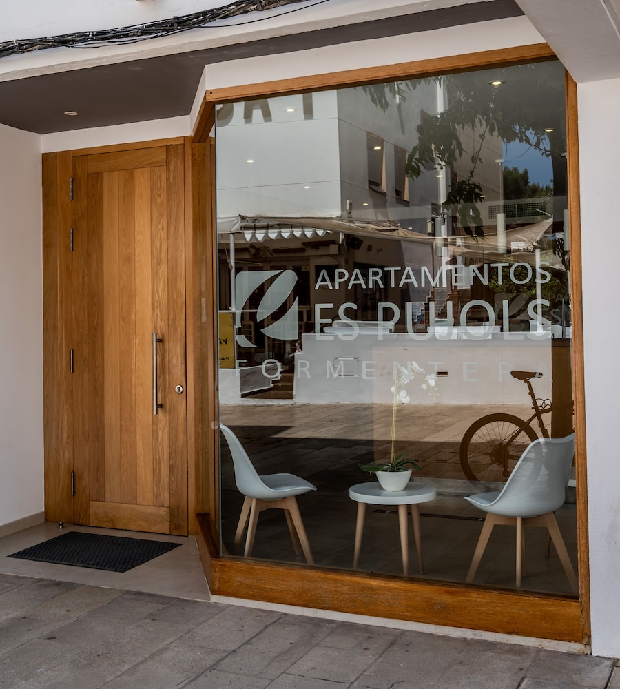 apartamentos es pujols