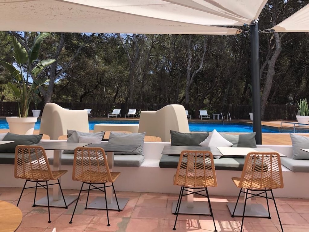 apartamentos es pujols