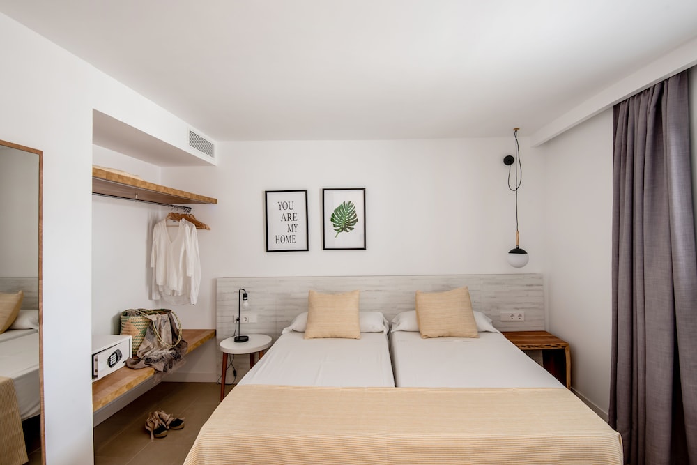 apartamentos es pujols