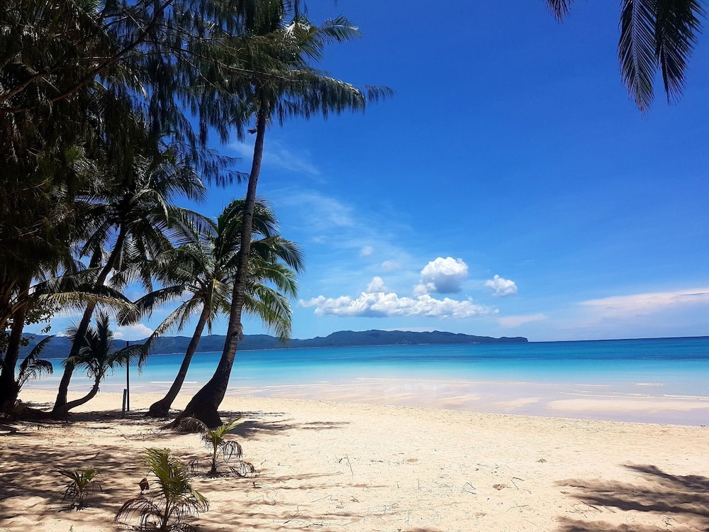 penthouse 8 colors beach house resort by cocotel