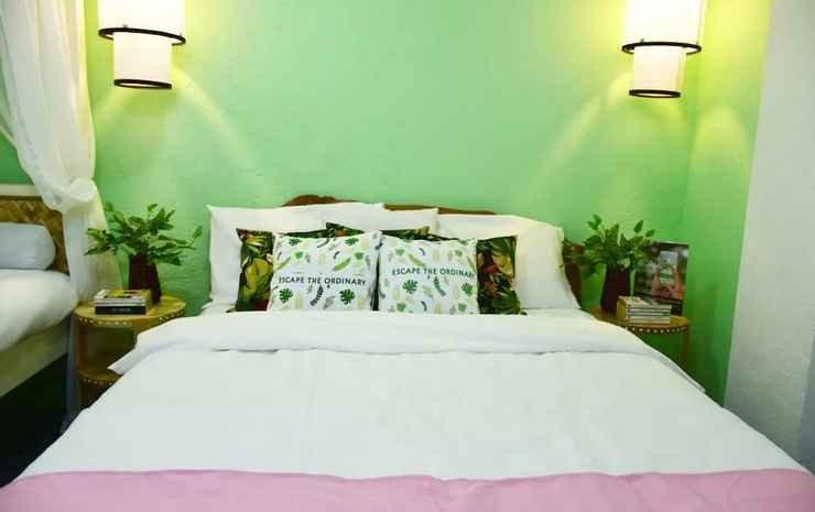 penthouse 8 colors beach house resort by cocotel