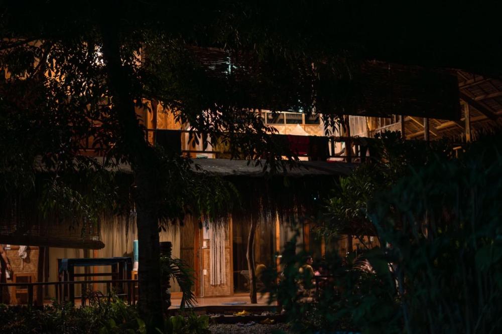 soffta surf ranch hostel