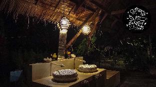 soffta surf ranch hostel