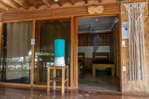 soffta surf ranch hostel