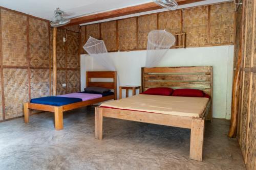 soffta surf ranch hostel