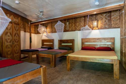 soffta surf ranch hostel