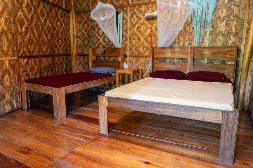 soffta surf ranch hostel
