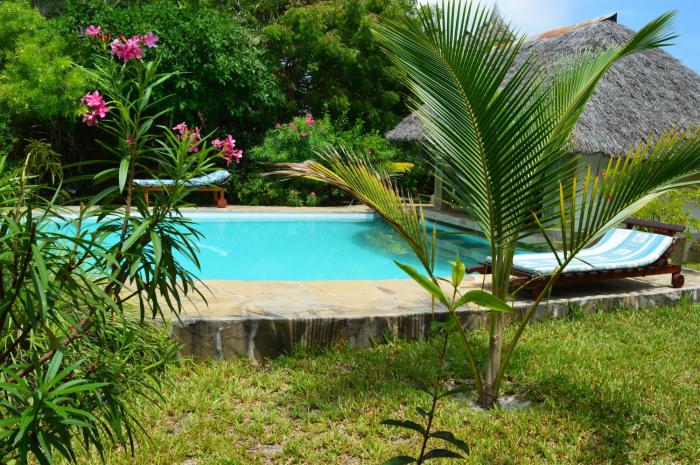 coast sun gardens cottage