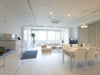 big room guest house